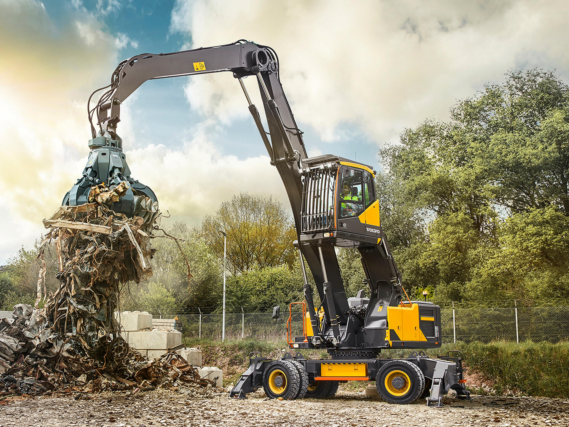 2018_June_Volvos_Formidable_Excavator_Six_Pack_03